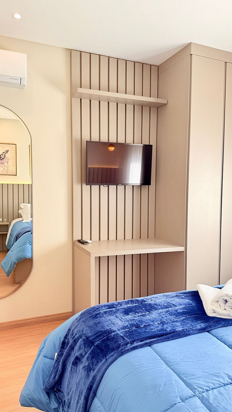 Charmoso e Completo c/ Lareira Próx a Rua Coberta