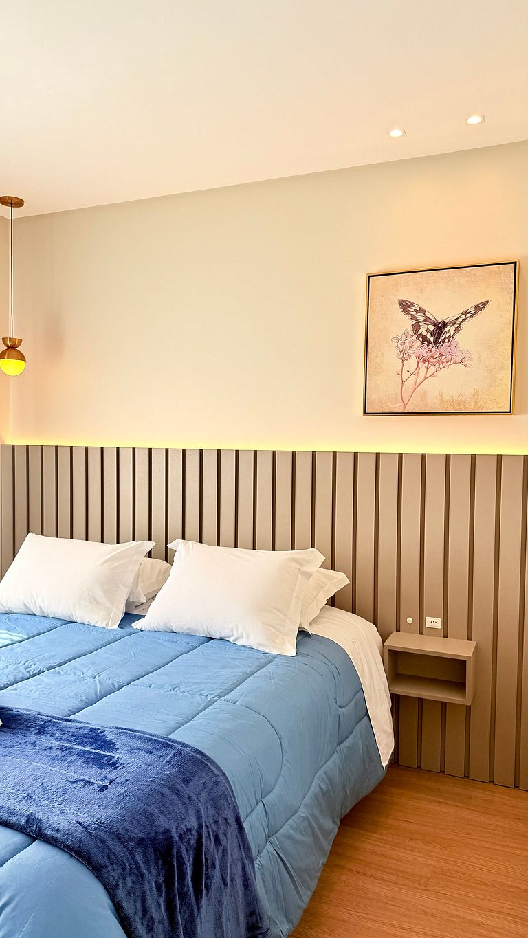 Charmoso e Completo c/ Lareira Próx a Rua Coberta