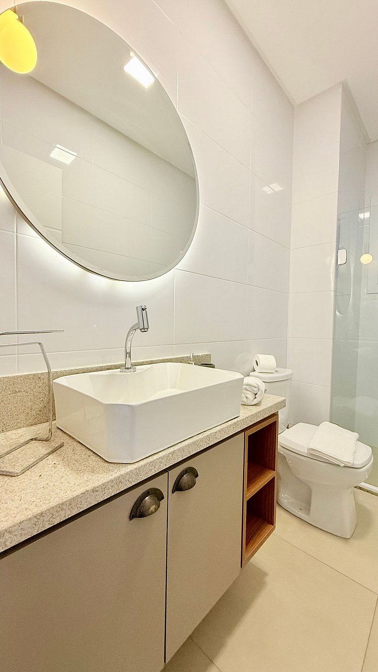 Charmoso e Completo c/ Lareira Próx a Rua Coberta