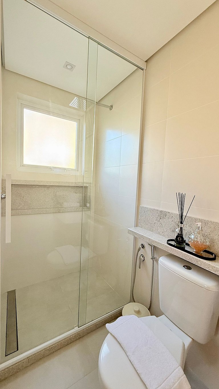 Alto padrão conforto e natureza próx ao centro