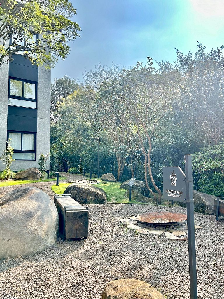 Alto padrão conforto e natureza próx ao centro