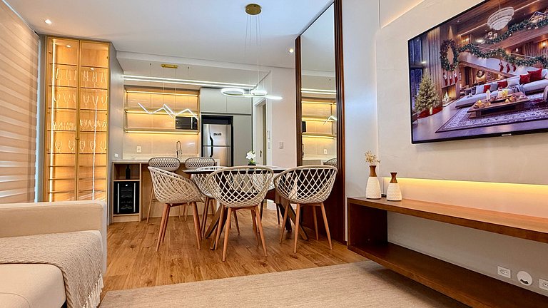 Alto Padrão em condomínio Clube com Piscina