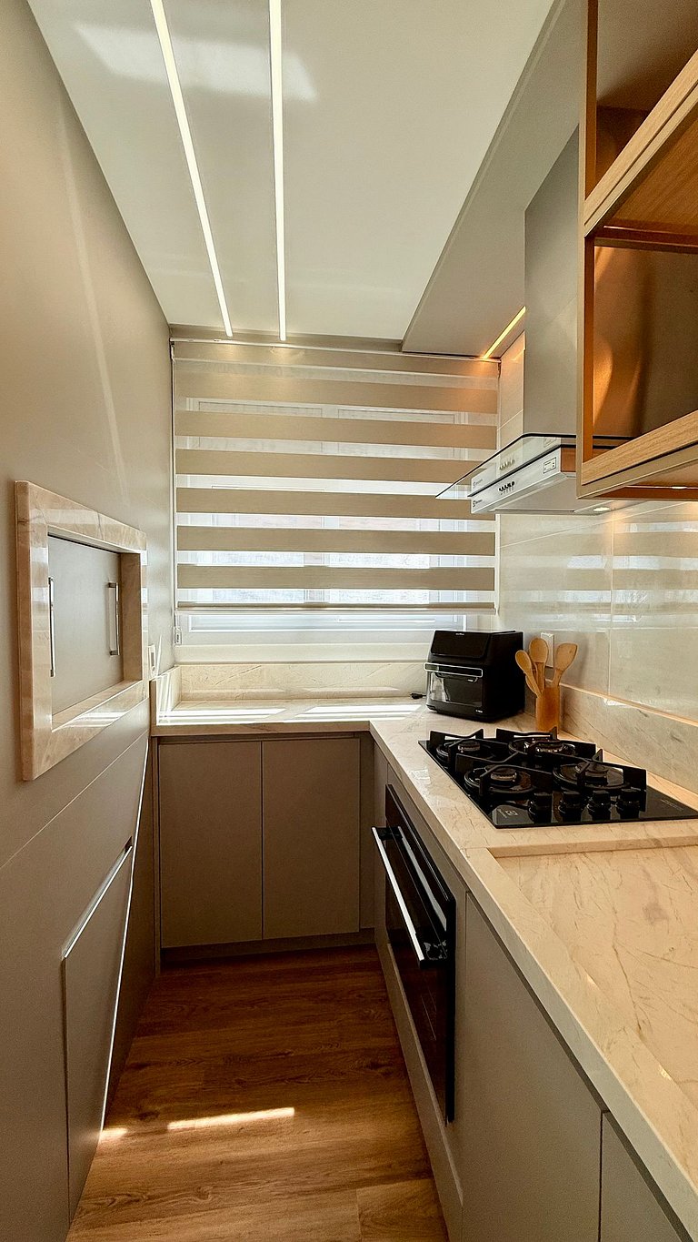 Alto Padrão em condomínio Clube com Piscina