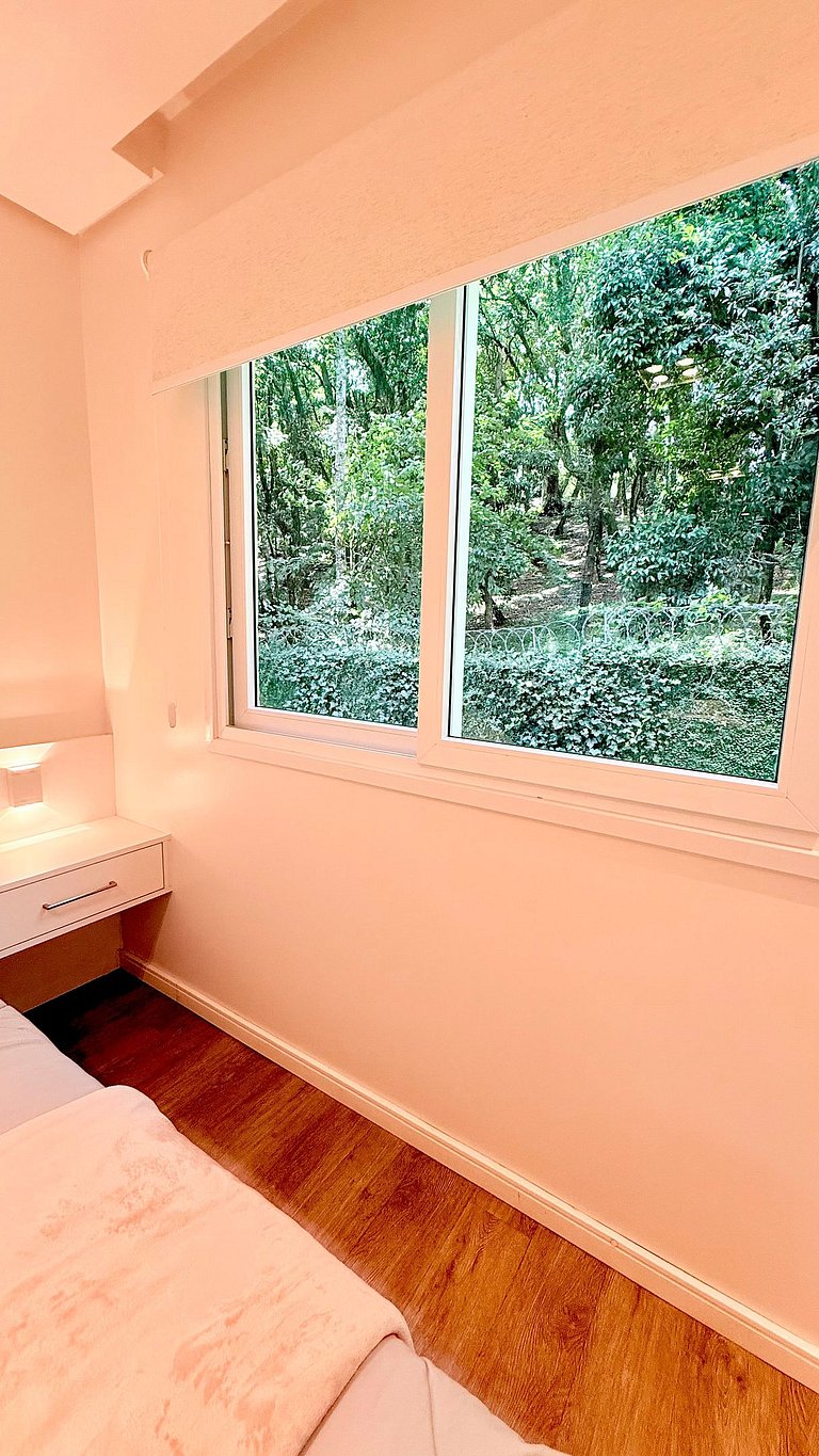 2 Suítes • Vista Sunset • 5min Centro